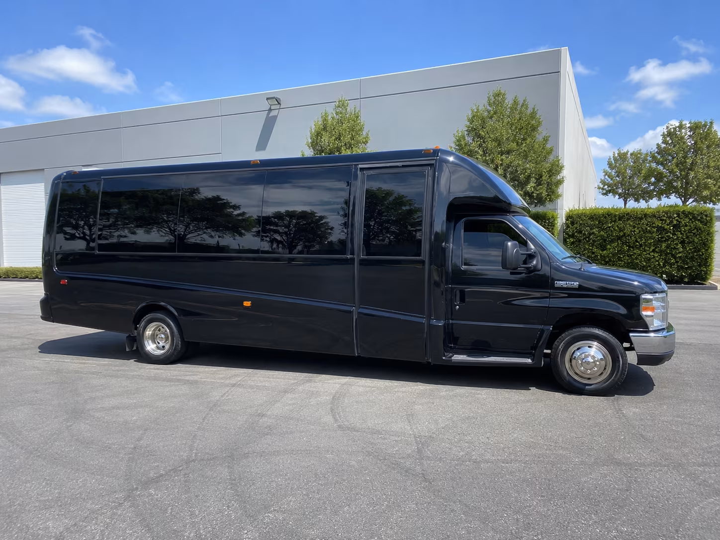 affordable round rock prom party bus prices split across your group