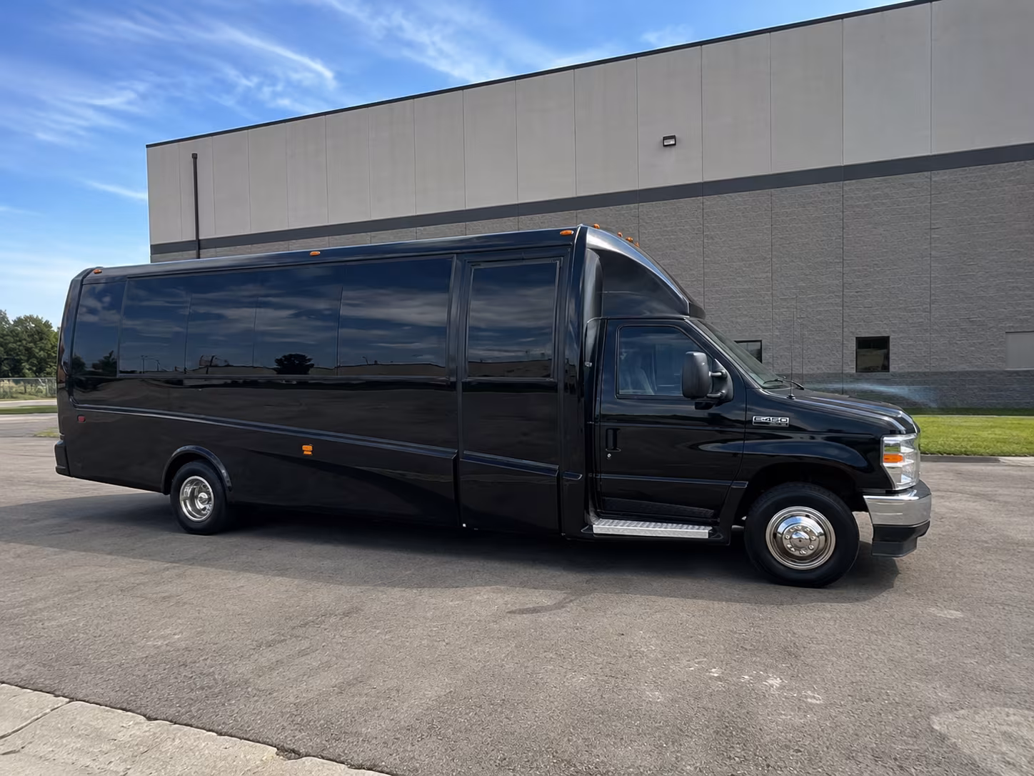 airport transfers for corporate groups and vips