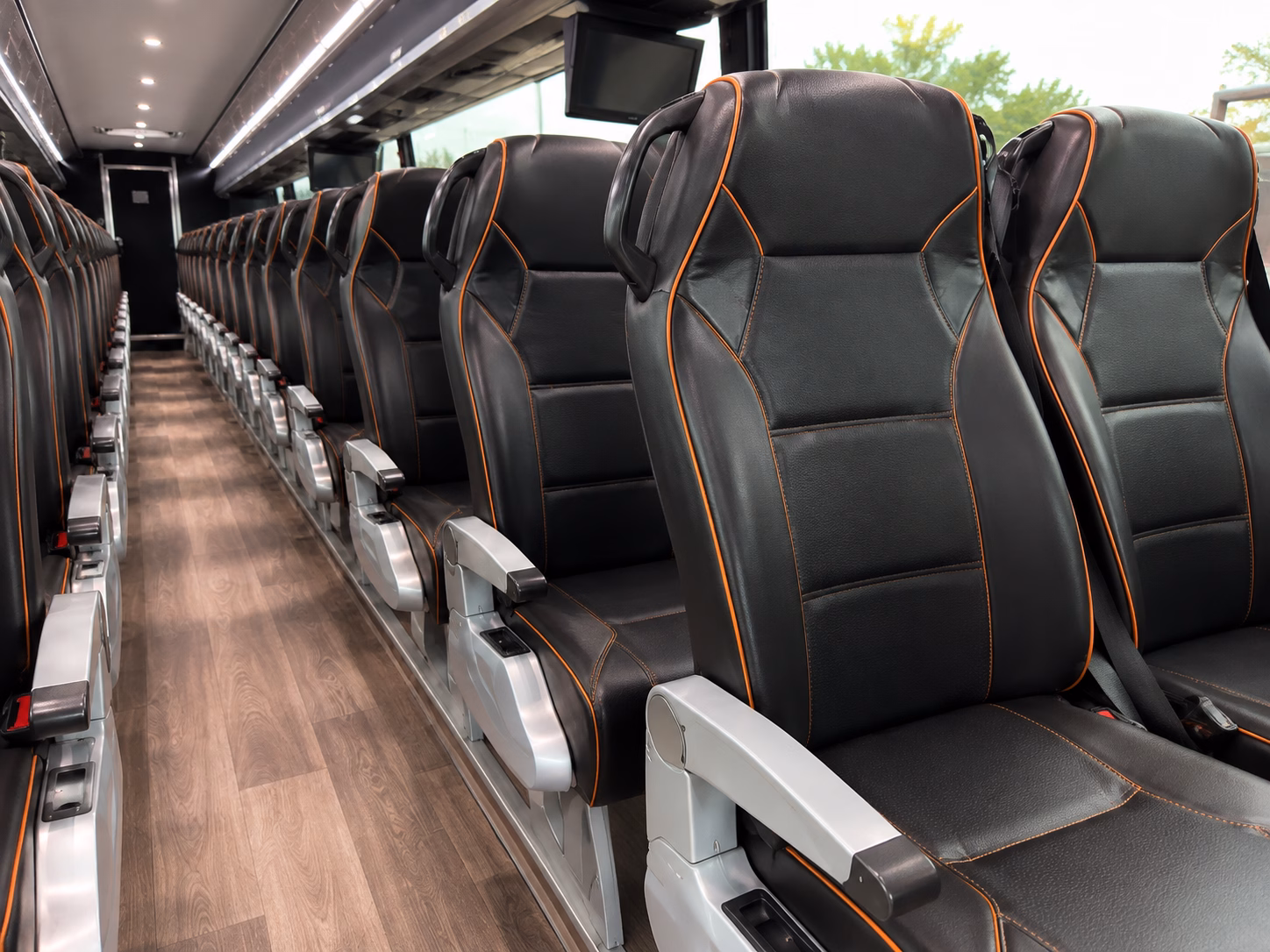 private charter buses for layovers in round rock