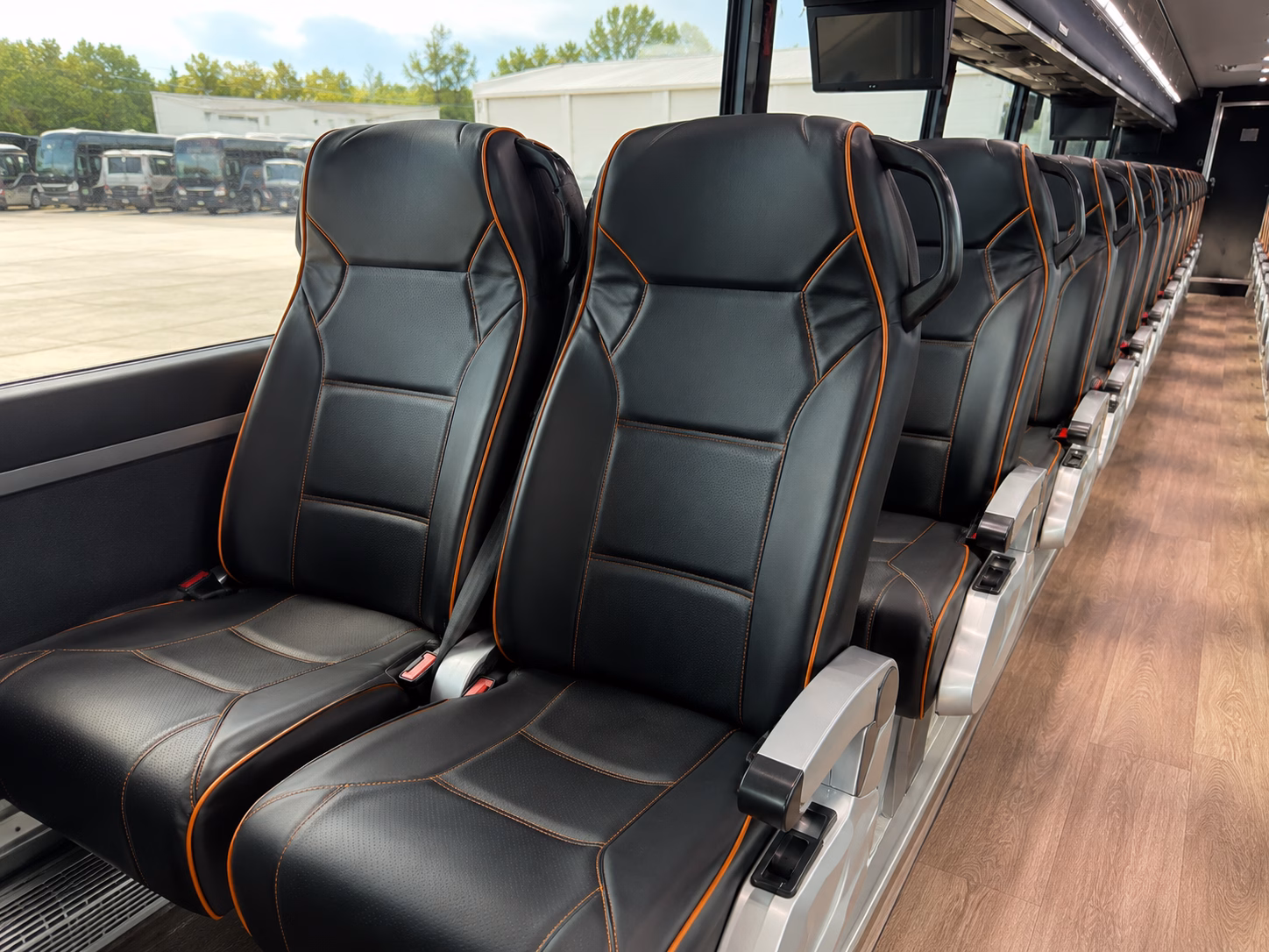 shuttle services for airline crews and airport staff in round rock