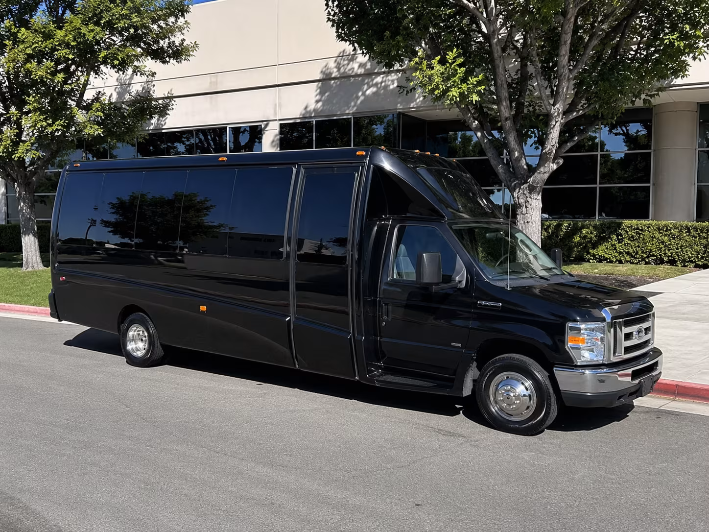 shuttle to austin bergstrom international airport